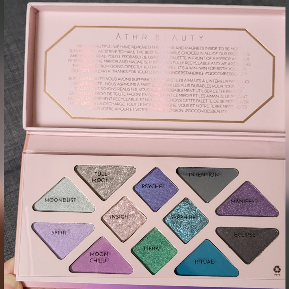 ATHR BEAUTY moonlight crystal 🔮 palette